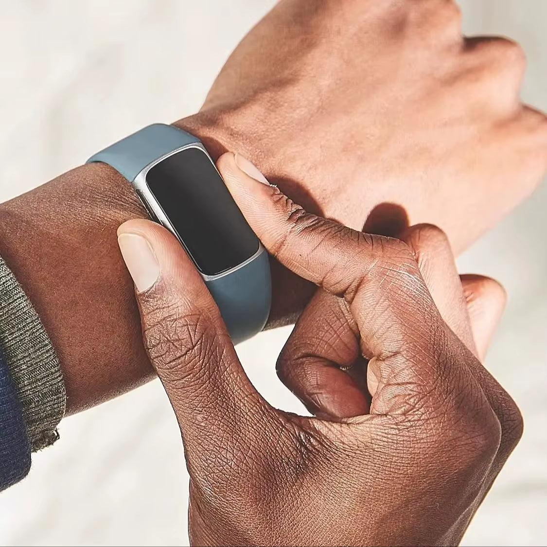 Fitbit Charge 5 Advanced Health & Fitness Tracker with Built-In GPS Stress Management Tools 24/7 Heart Rate Sleep Health Tracker